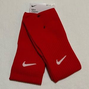 Nike Classic Dri-Fit Soccer Cushioned Knee High Socks